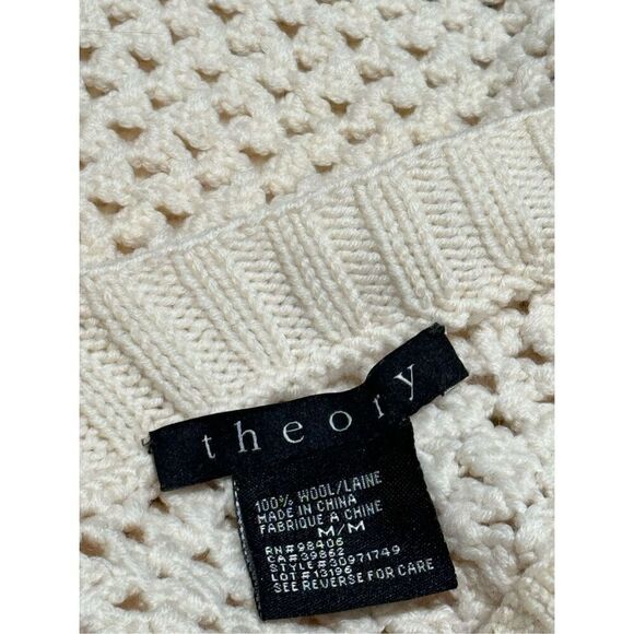 Theory knit sweater 100%wool vneck - Picture 6 of 7